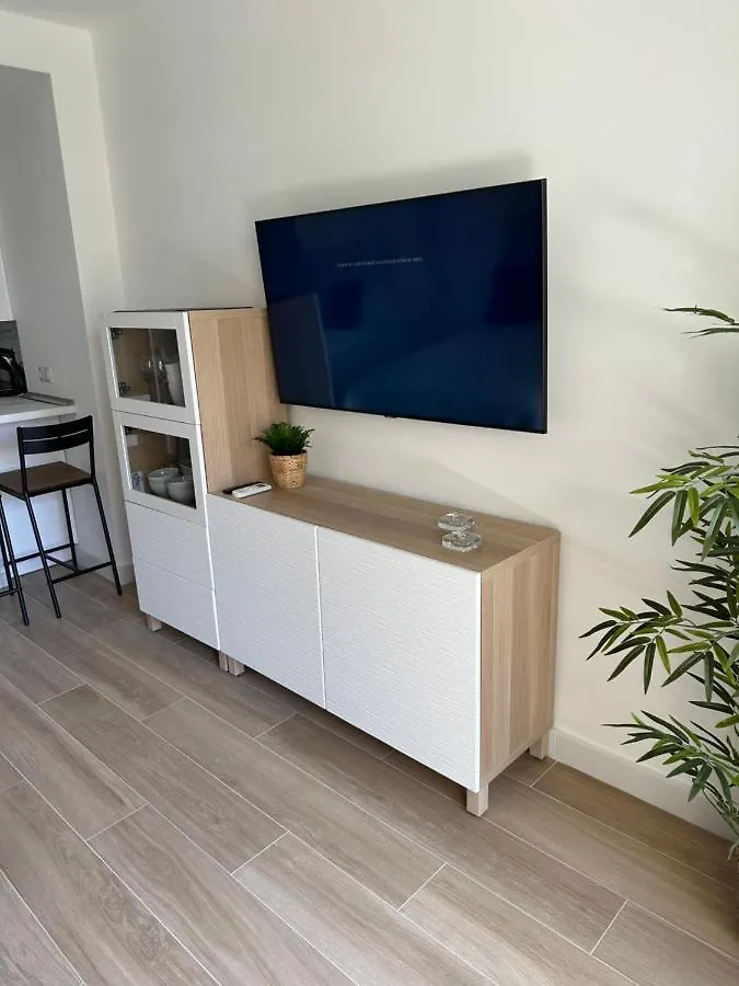 Estudio Primera Linea De Playa Бенальмадена Апартаменты