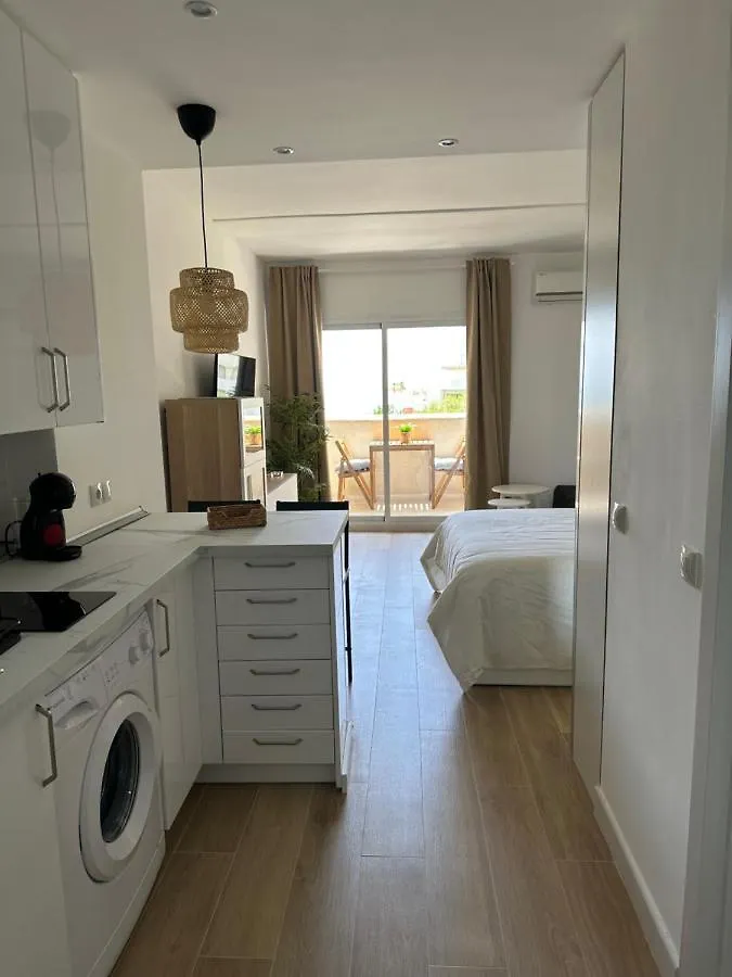 Estudio Primera Linea De Playa Benalmádena 0*,